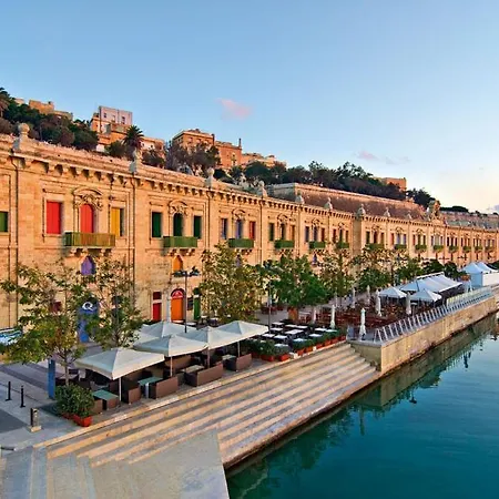 Marvellous 3br Penthouse In St Julian's アパート *