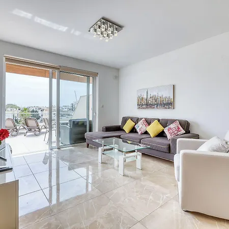 Marvellous 3br Penthouse In St Julian's アパート